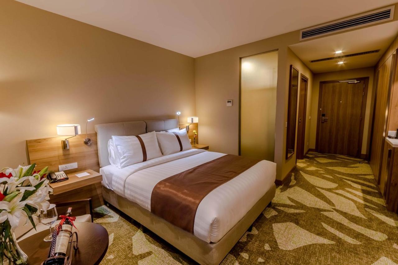 Holiday Inn Ulaanbaatar, an IHG Hotel Bagian luar foto